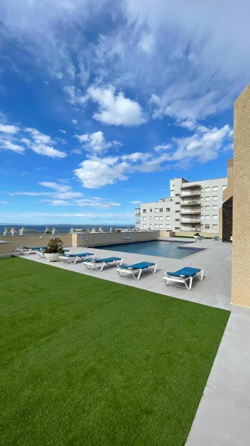 Luminoso Apartamento Frente Al Mar Con Piscina روساس المظهر الخارجي الصورة